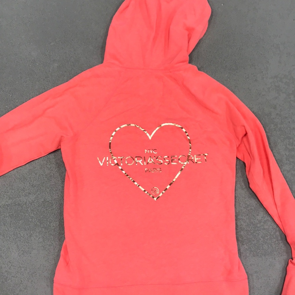 Pink - Picture 3 of 3